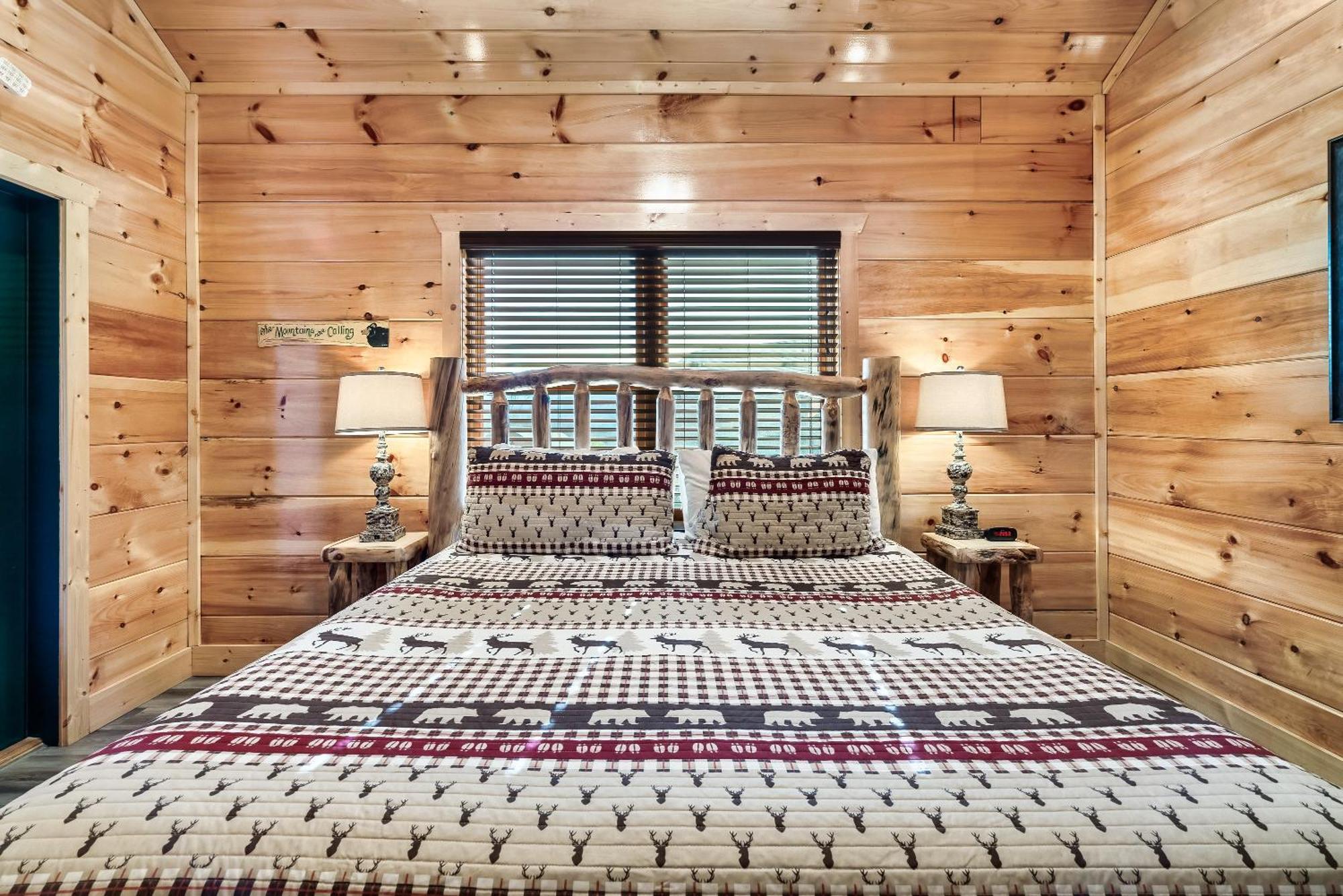 Full Equipped Cabin With A Pool And Game Room Smokies Views Gatlinburg Eksteriør billede